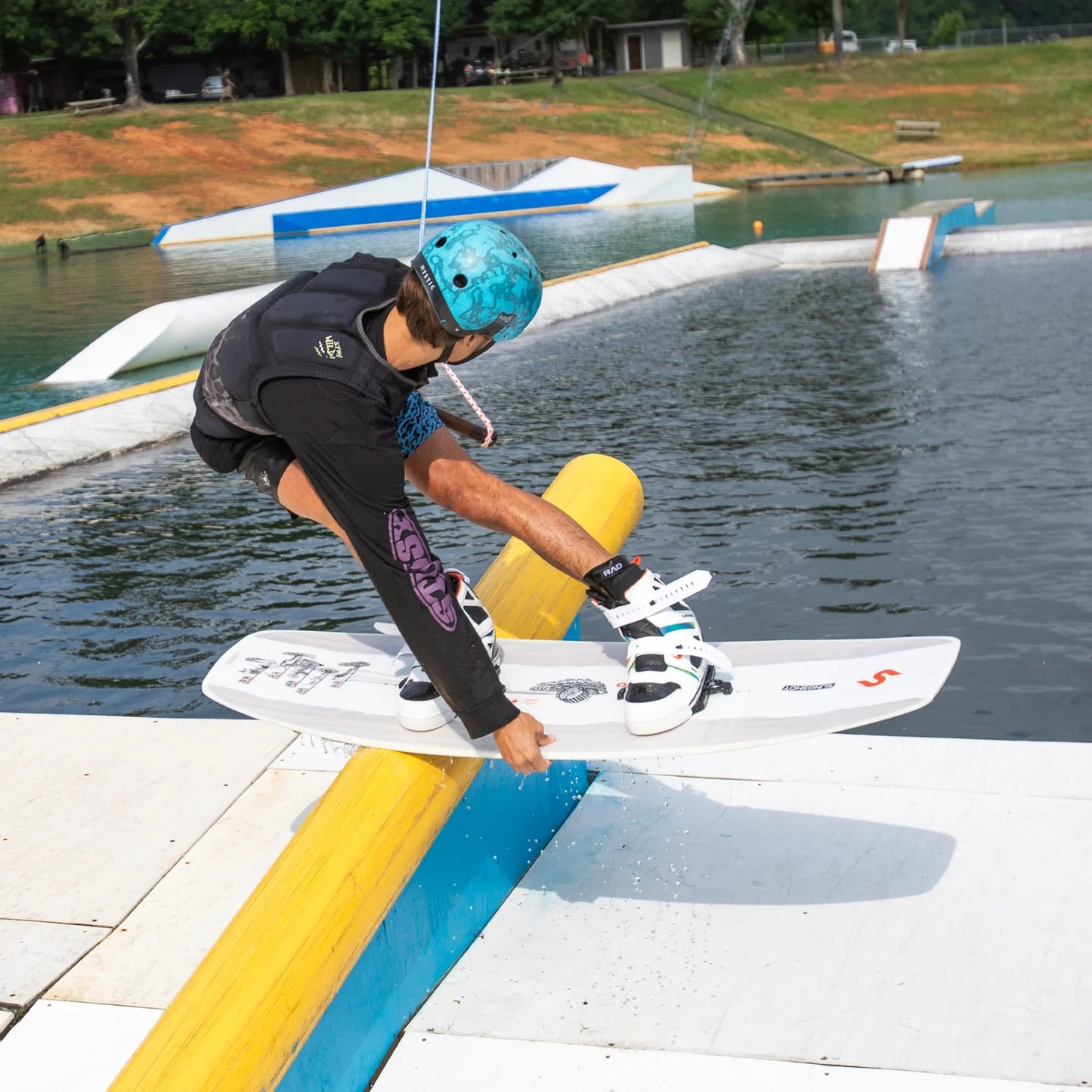 Slingshot Wakeboard 2026 Shred Farm 150